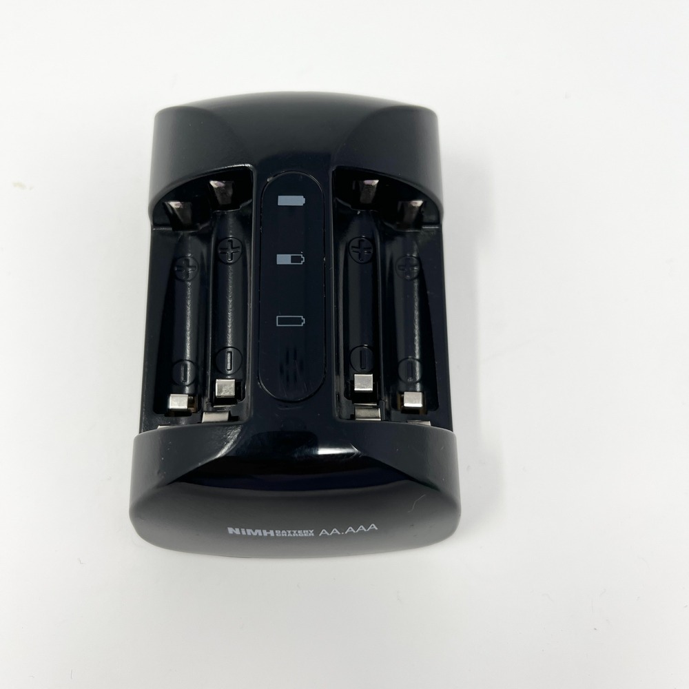 Energizer CHPRO-DE Battery Charger for AA andAAA Batteries Black Wall Plug WORKS